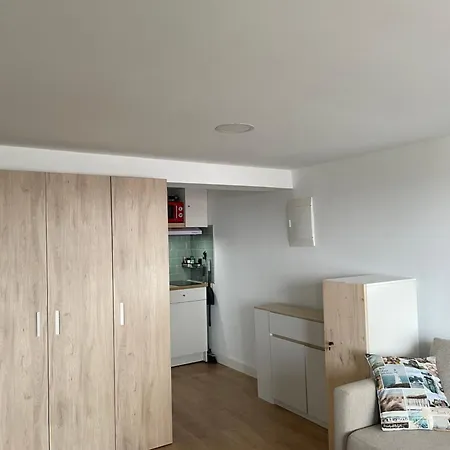 Surf 2 Min From The *